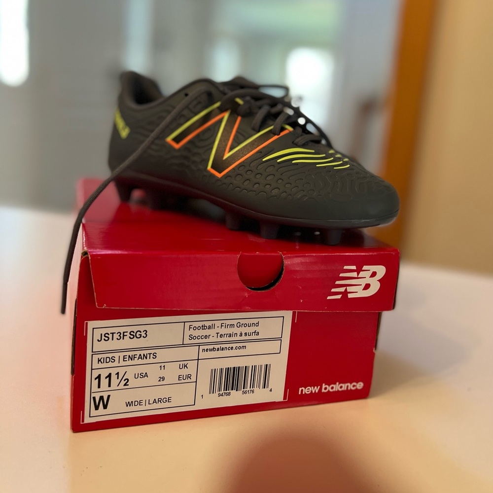 New Balance Boy's Tekela Magique V3 Firm Ground Soccer Shoe